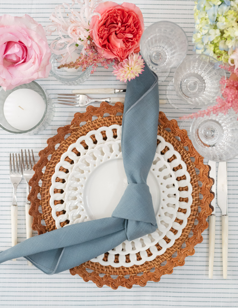 Lace & Lines Feature 1